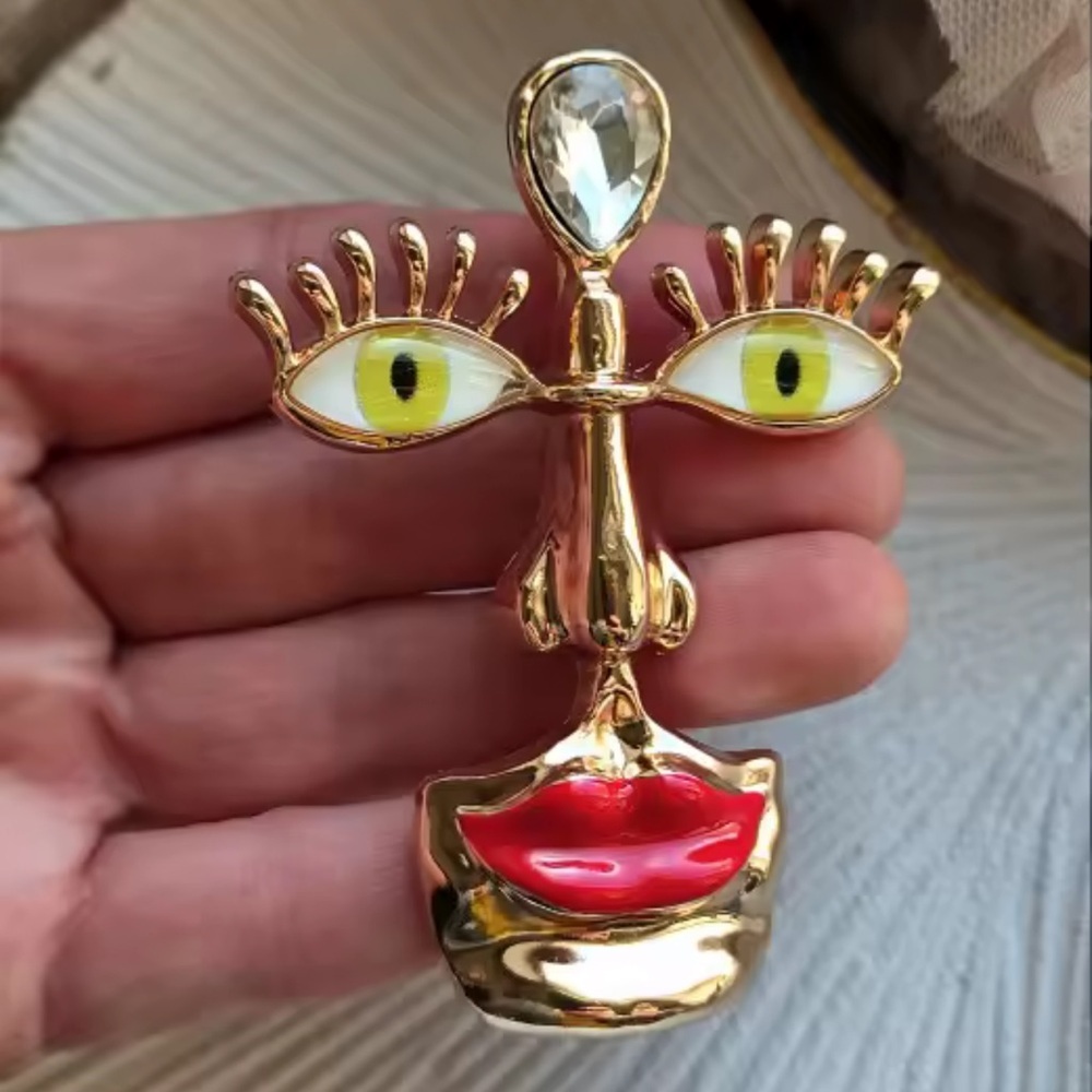 Schiaparelli Style Betsey Johnson Gold-tone and Red Face Brooch - Picture 9 of 9